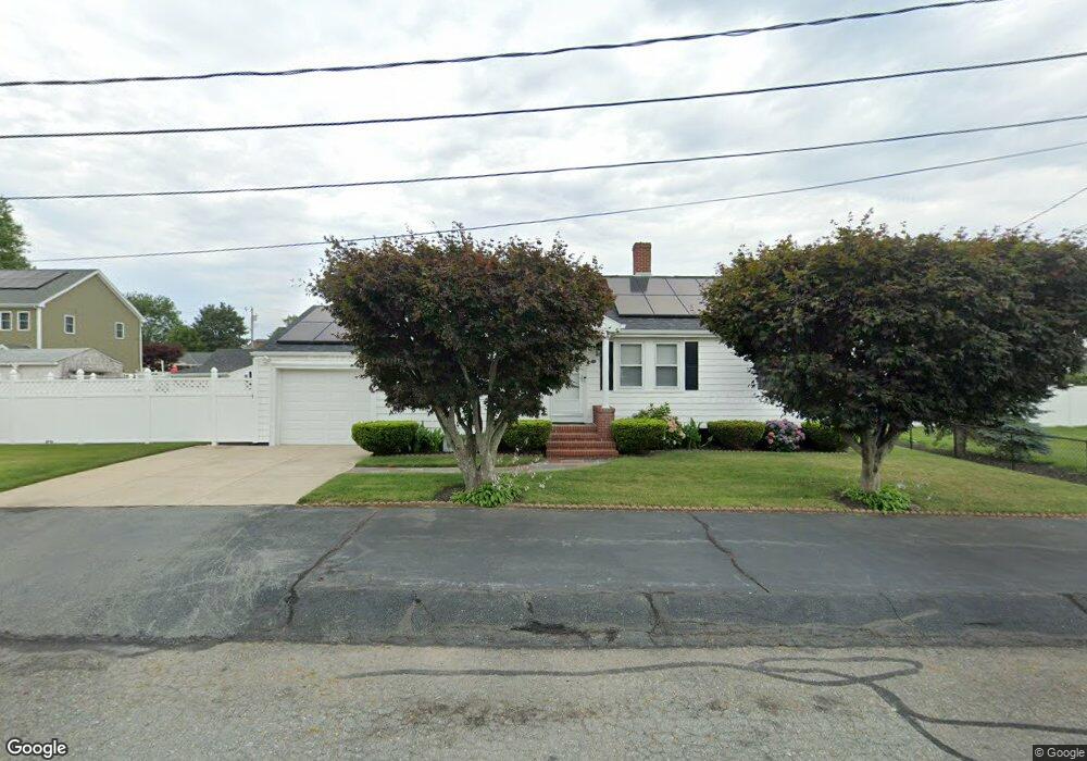 19 Schofield St, New Bedford, MA 02740 - photo 1