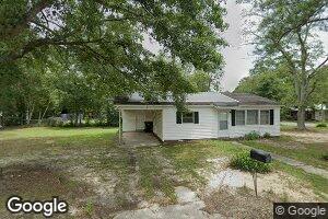 402 9th Ave NW, Moultrie, GA 31768