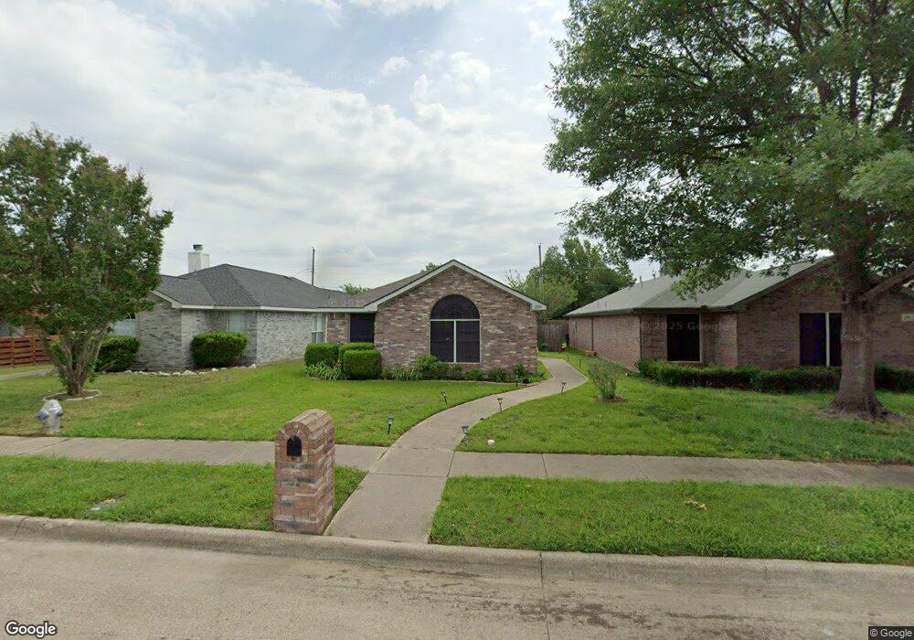 208 Piccadilly Cir, Wylie, TX 75098 - photo 1