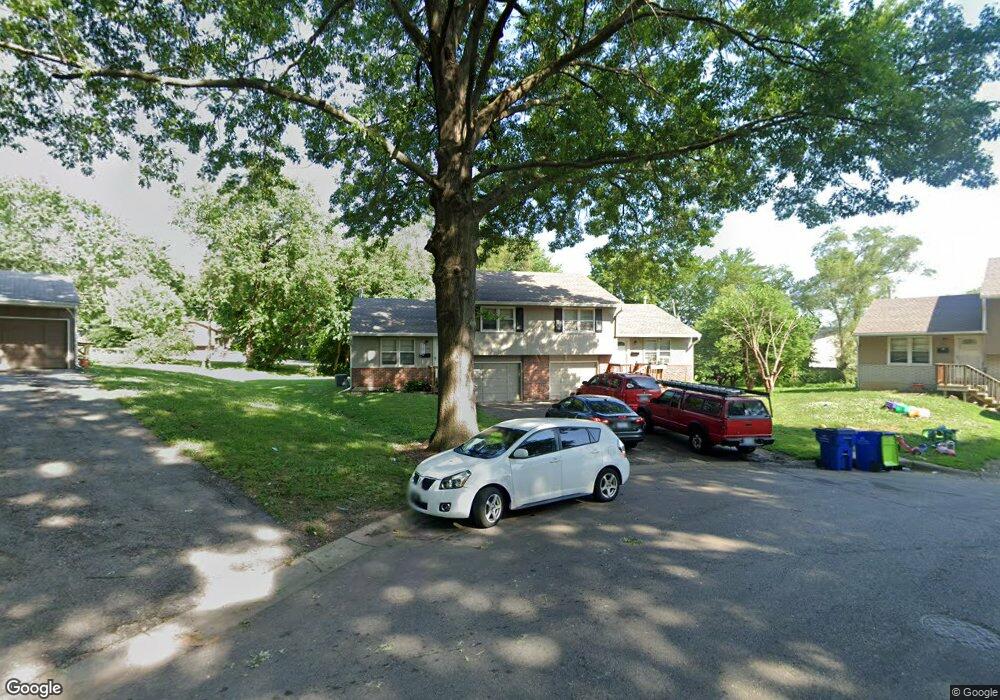 6131 Caenen St, Shawnee, KS 66216 - photo 1