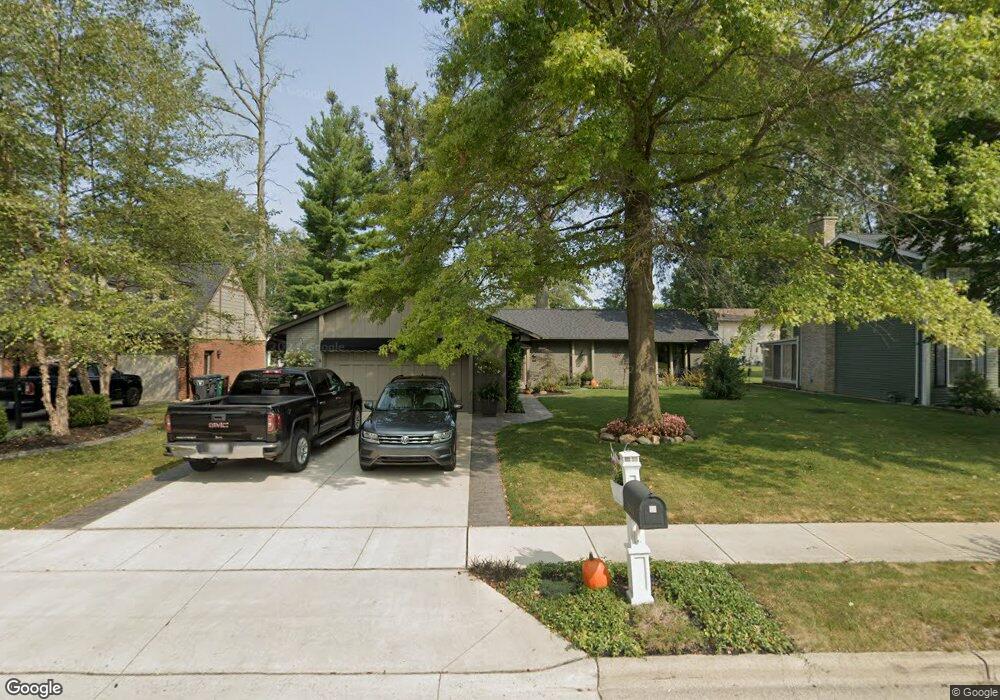 2830 Shadowood Dr, Lima, OH 45805 - photo 1