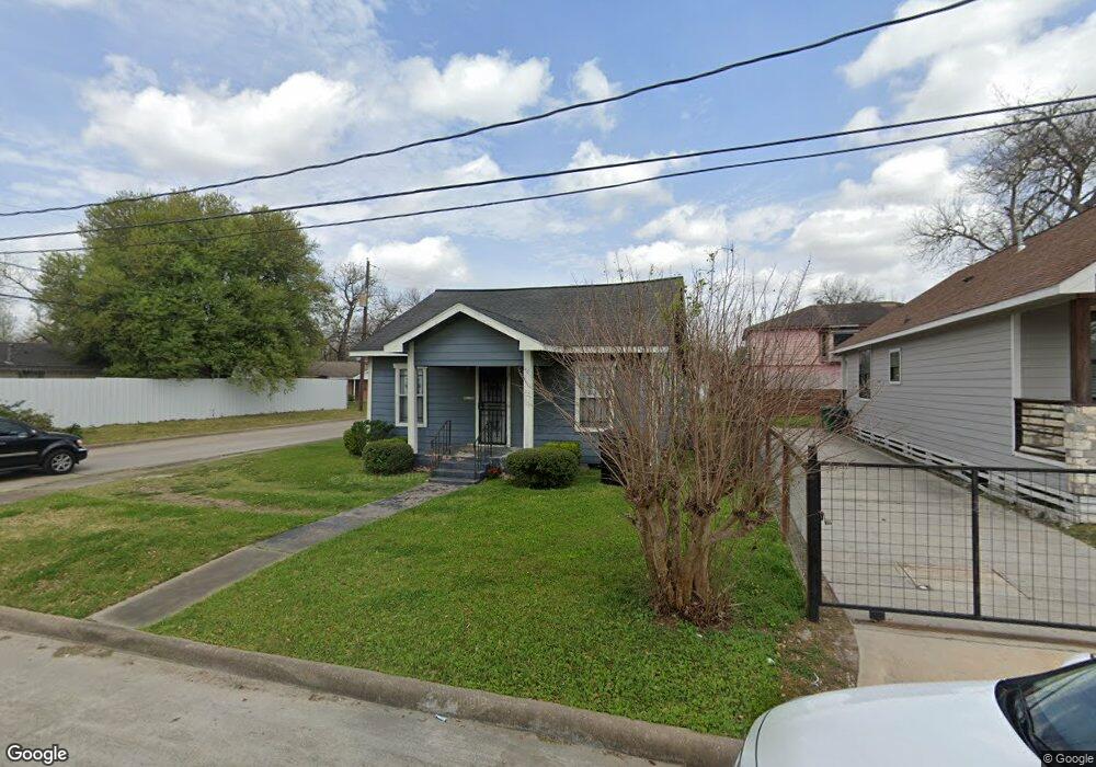 4401 Gregory St, Houston, TX 77026 - photo 1