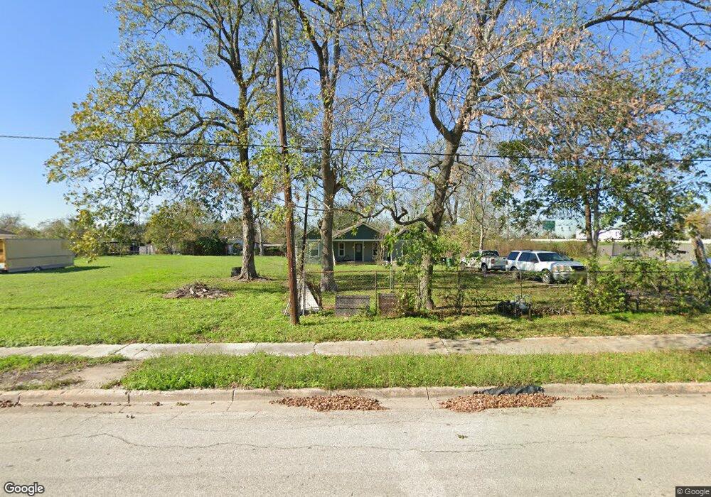 5205 Wayne St, Houston, TX 77026 - photo 1