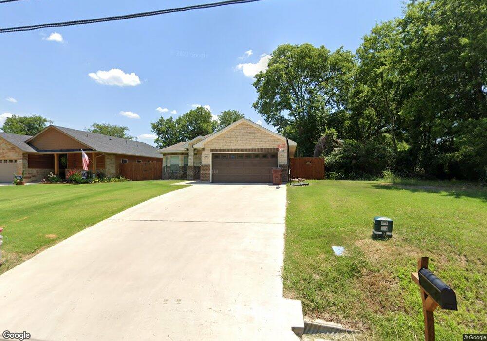 800 E 6th St, Bonham, TX 75418 - photo 1
