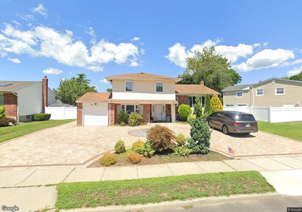 22 Evelyn Dr, Bethpage, NY 11714 - photo 1