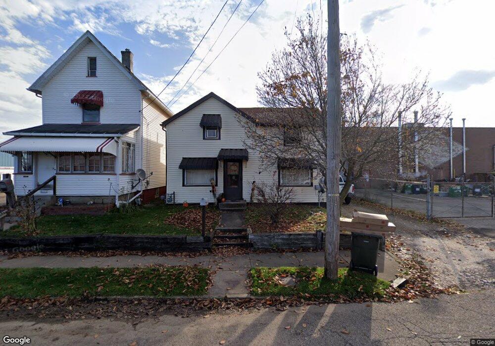 1008 Marion Ave SW, Canton, OH 44707 - photo 1