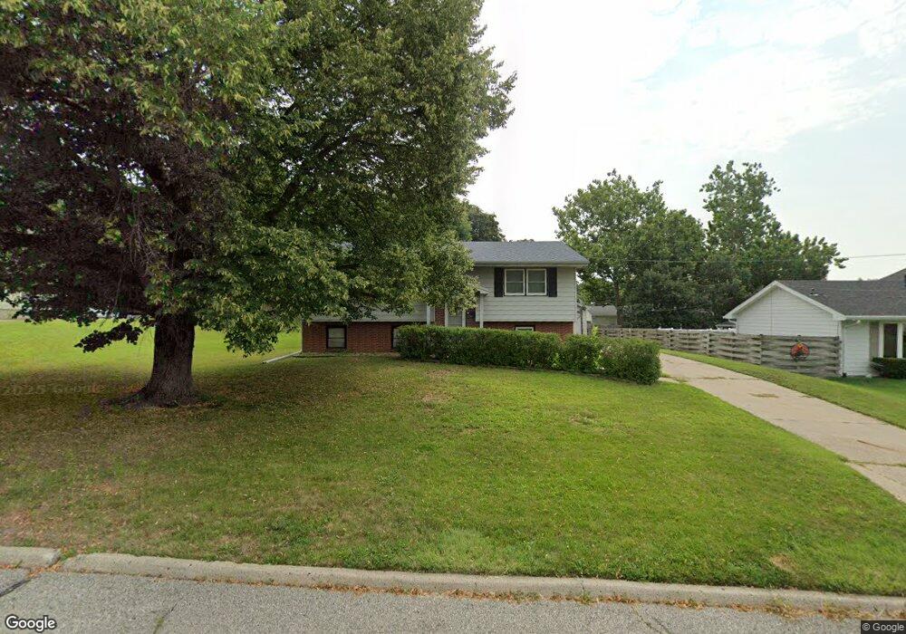 5107 SW 17th St, Des Moines, IA 50315 - photo 1