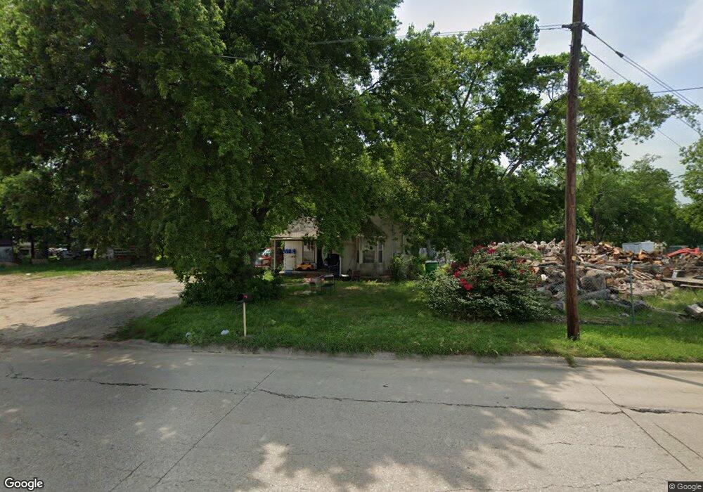 1519 N Dixon St, Gainesville, TX 76240 - photo 1