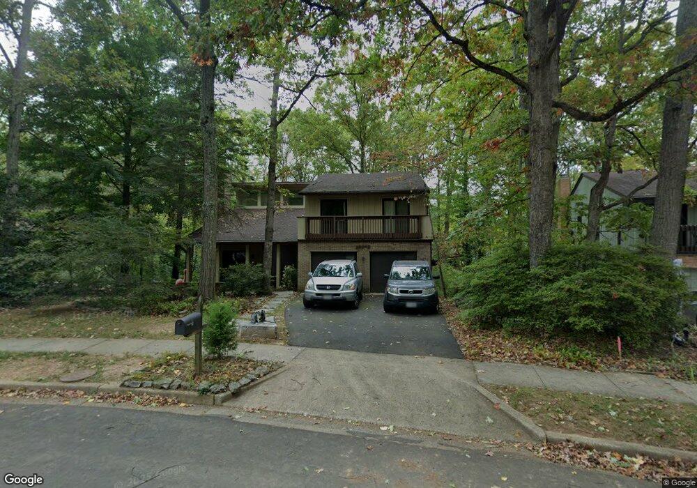 10910 Thanlet Ln, Reston, VA 20190 - photo 1