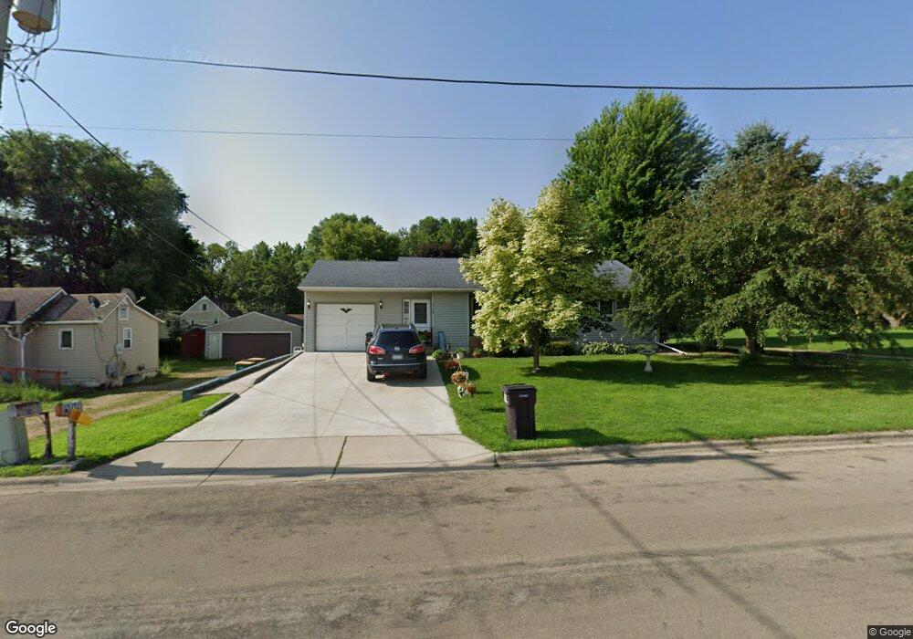 1712 SE Marshall St, Albert Lea, MN 56007 - photo 1