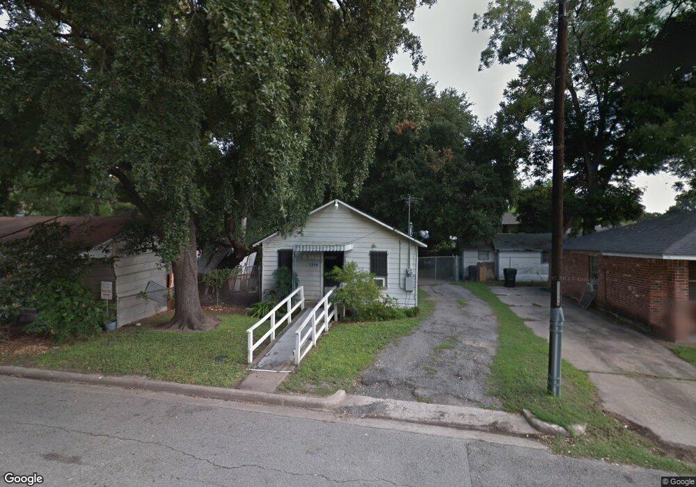 1319 Gale St, Houston, TX 77009 - photo 1