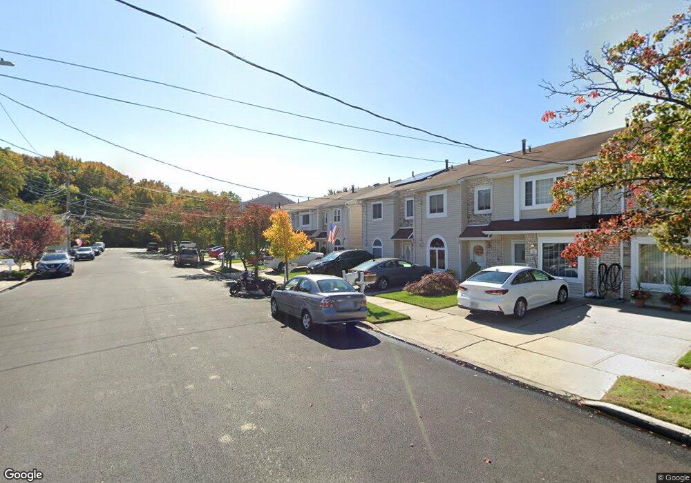 22 Seguine Place, Staten Island, NY 10312 - photo 1