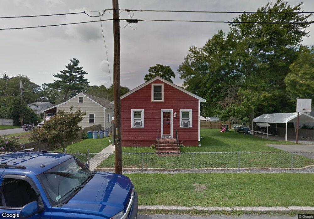 37 Crompton St, Acushnet, MA 02743 - photo 1