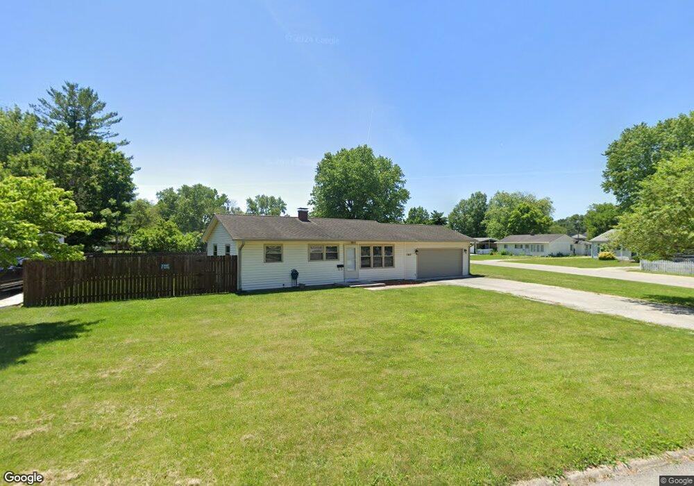 411 Wabash St, Plainfield, IN 46168 - photo 1