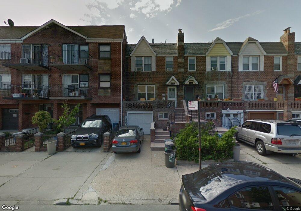 3260 47th St unit 2nd Fl, Astoria, NY 11103 - photo 1