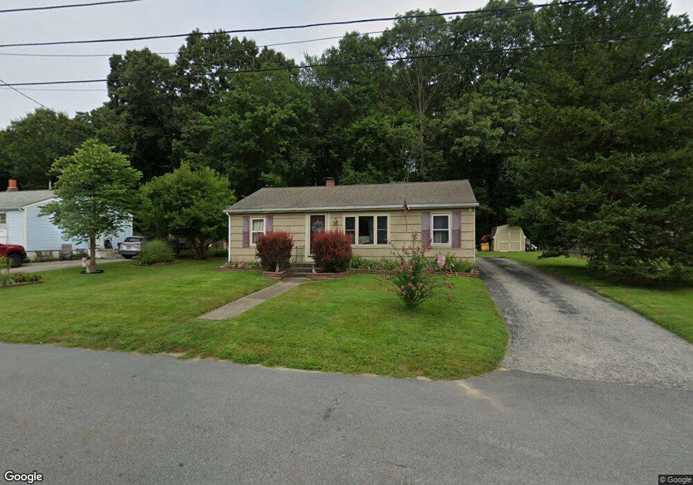 139 Roberta Ave, Woonsocket, RI 02895 - photo 1