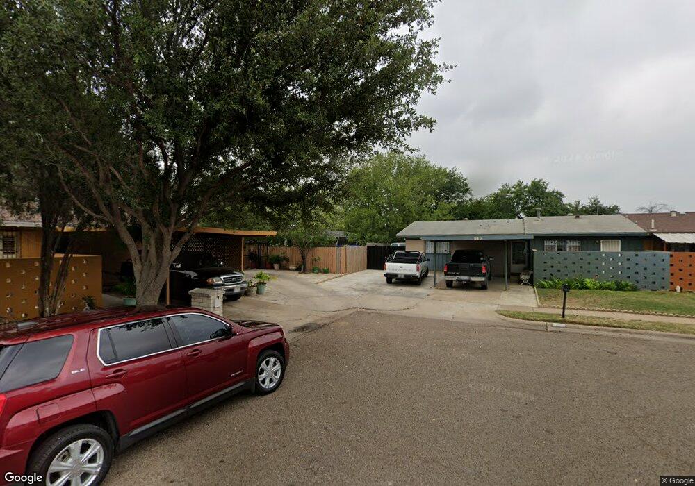 450 Larch Place unit B, Laredo, TX 78041 - photo 1