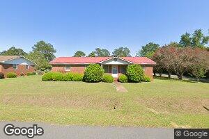 906 Peacock Dr, Ashburn, GA 31714