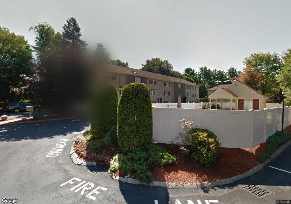 305 Salem St unit 403, Woburn, MA 01801 - photo 1