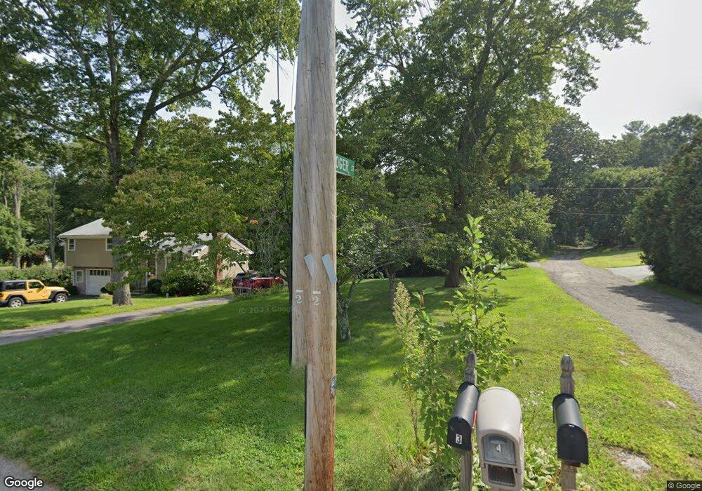 4 Roger St, Bellingham, MA 02019 - photo 1