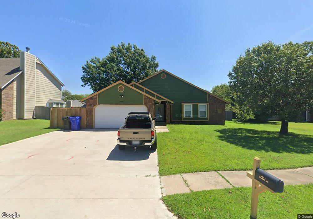 4009 S Sycamore Ave, Broken Arrow, OK 74011 - photo 1