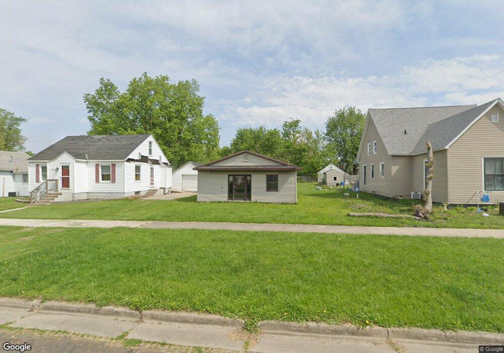 2612 Champaign Ave, Mattoon, IL 61938 - photo 1