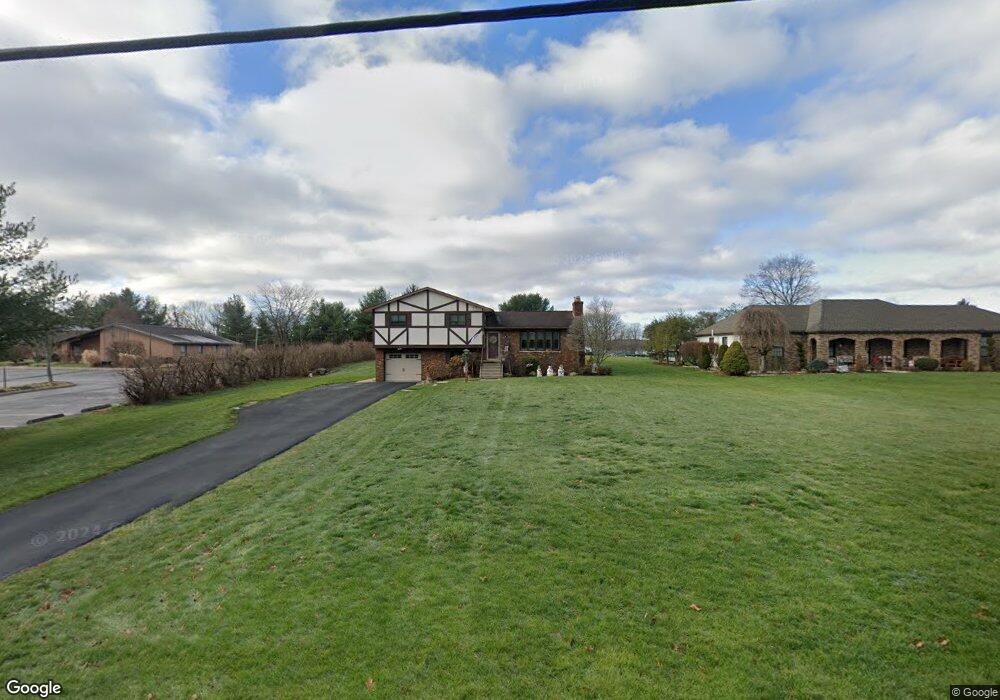 82 Manor Dr, Shavertown, PA 18708 - photo 1