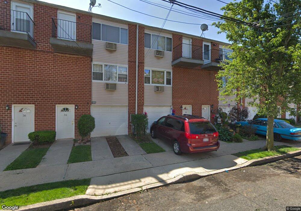 32 Francine Ct, Staten Island, NY 10306 - photo 1