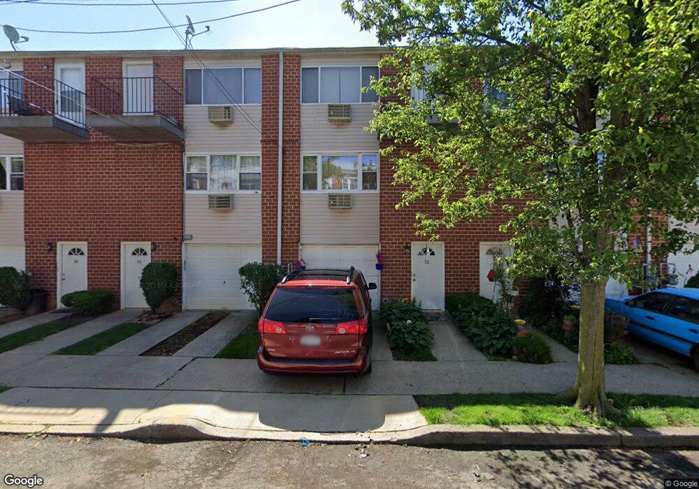 32 Francine Ct unit 98B, Staten Island, NY 10306 - photo 1