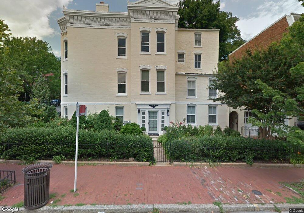 2739 P St NW, Washington, DC 20007 - photo 1
