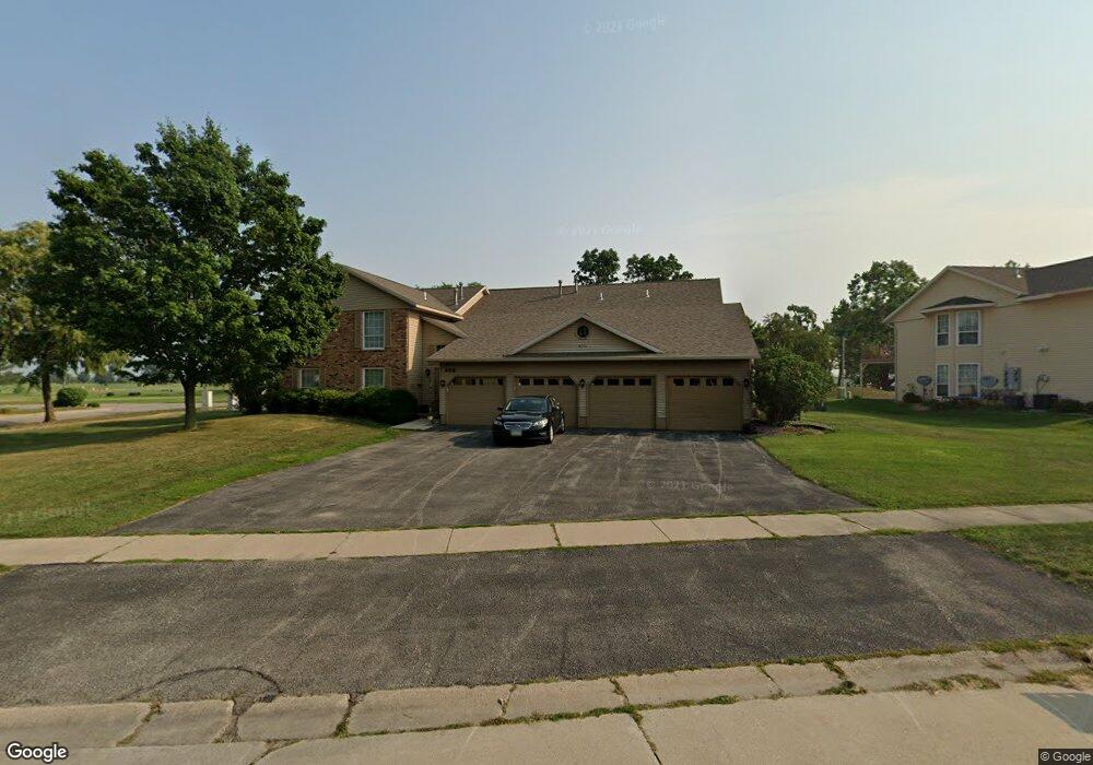 4116 Lexington Dr NE unit 2, Cedar Rapids, IA 52402 - photo 1