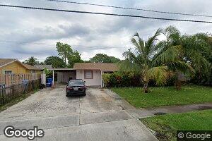 722 S 14th St, Lantana, FL 33462