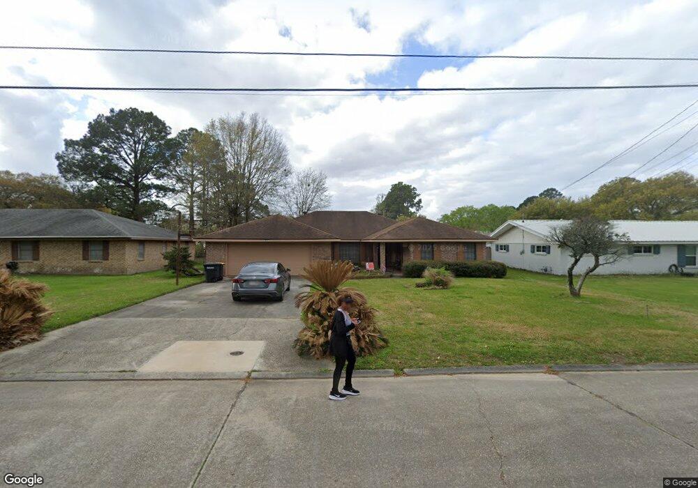 127 Dalton Dr, New Iberia, LA 70560 - photo 1