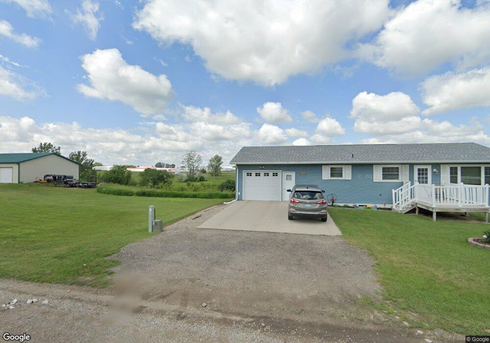 1805 8th Ave NW, Jamestown, ND 58401 - photo 1