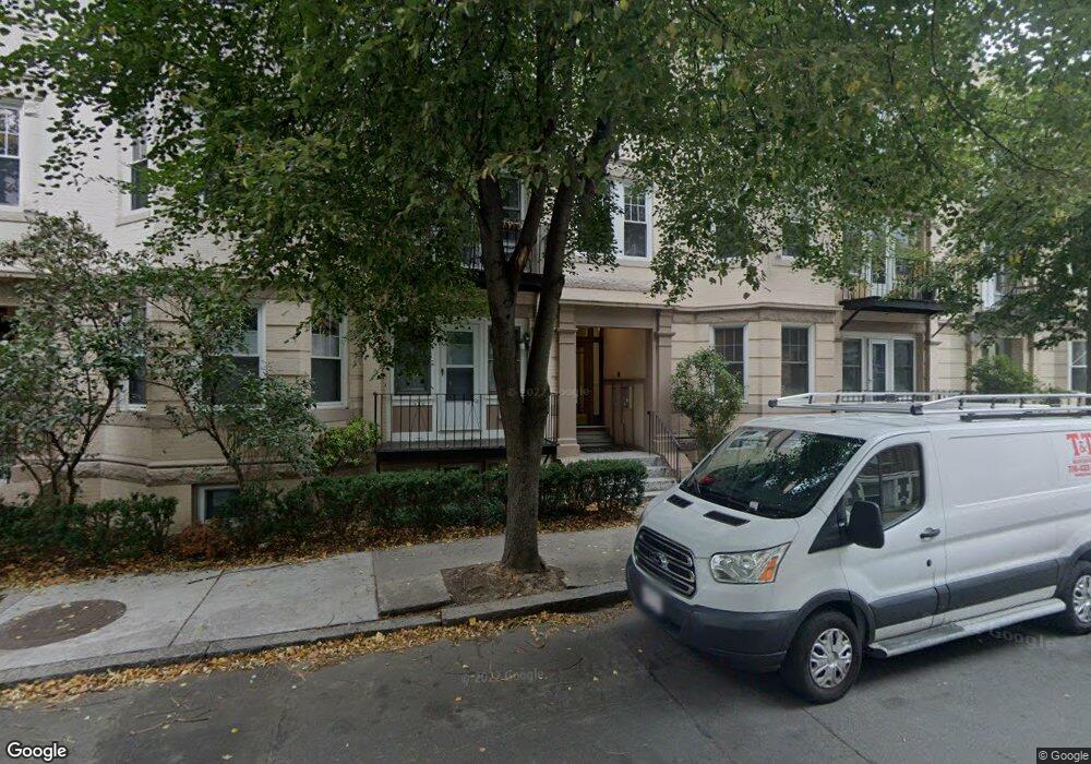 77 Gibbs St unit 2, Brookline, MA 02446 - photo 1