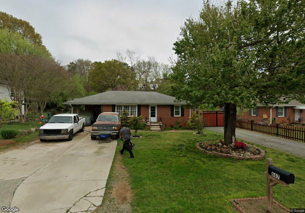 667 Kennesaw Dr SE, Smyrna, GA 30080 - photo 1