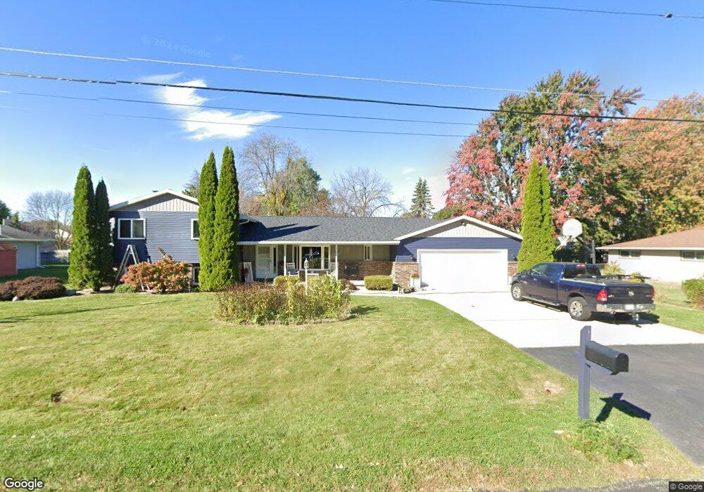 N9615 Otte Ct, Appleton, WI 54915 - photo 1