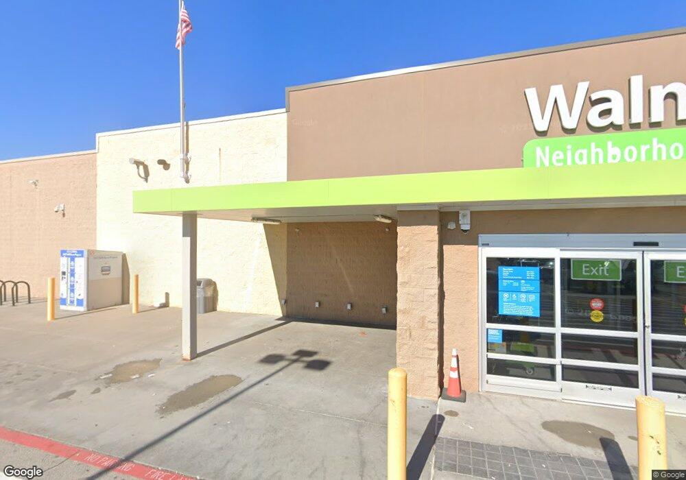 335 SW MacVicar Ave, Topeka, KS 66606 - photo 1