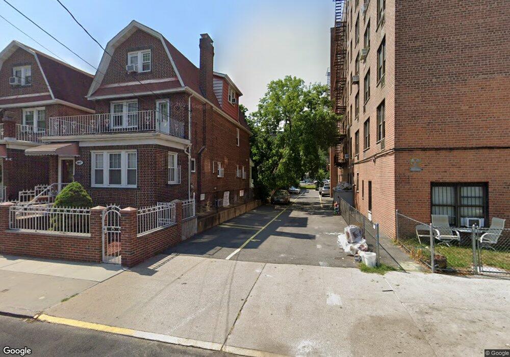 3655 Corlear Ave, Bronx, NY 10463 - photo 1