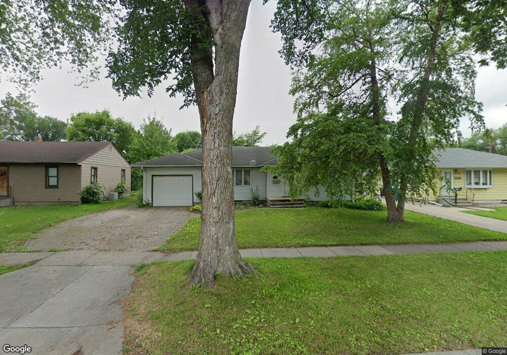 1914 8th St N, Fargo, ND 58102 - photo 1