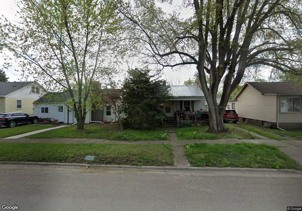 410 N Sherman St, Lincoln, IL 62656 - photo 1