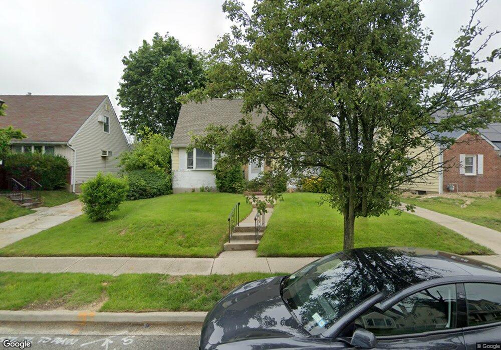 53 Daley St, New Hyde Park, NY 11040 - photo 1