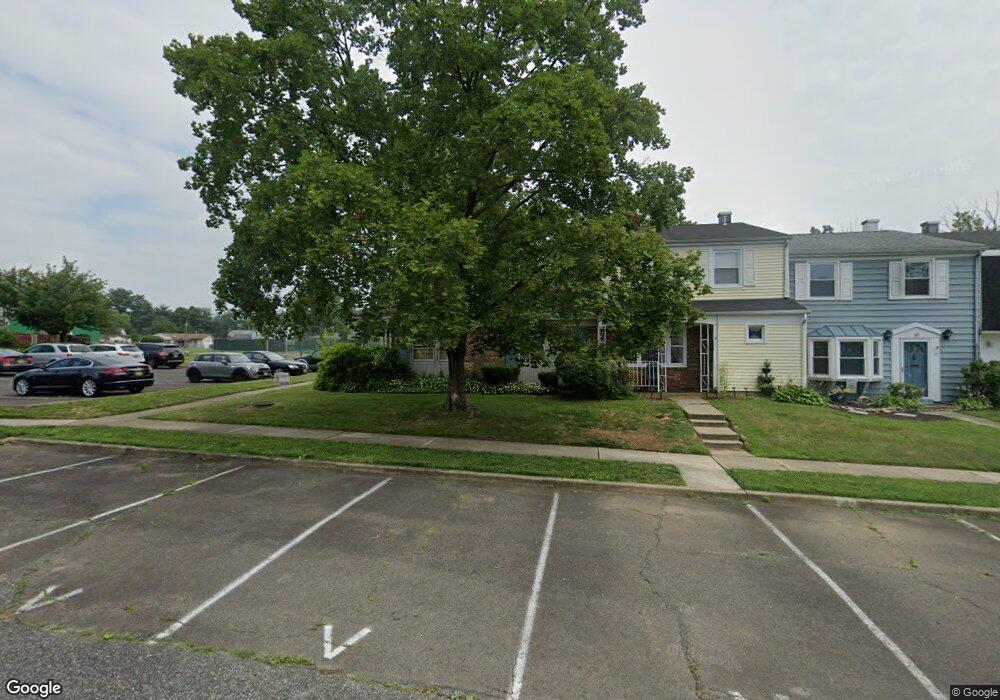 9 Farragut Ct, Willingboro, NJ 08046 - photo 1