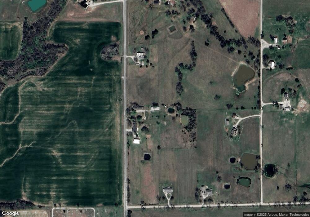 20076 Pratt Rd, Parsons, KS 67357 - photo 1