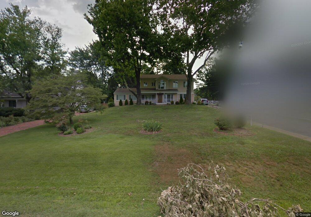 2103 Reynolds St, Falls Church, VA 22043 - photo 1