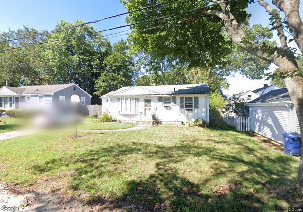 65 Coyle St, Warwick, RI 02886 - photo 1