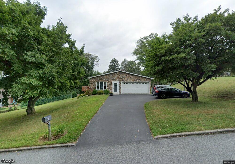 404 Meadowhurst Ln, Media, PA 19063 - photo 1