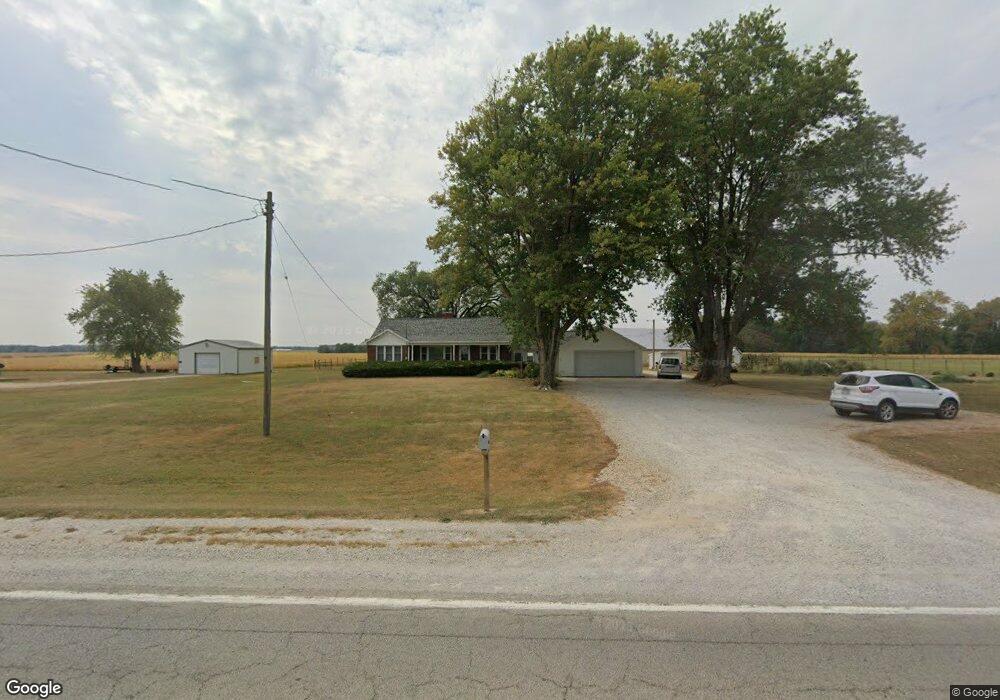 9165 E State Highway 33, Shumway, IL 62461 - photo 1