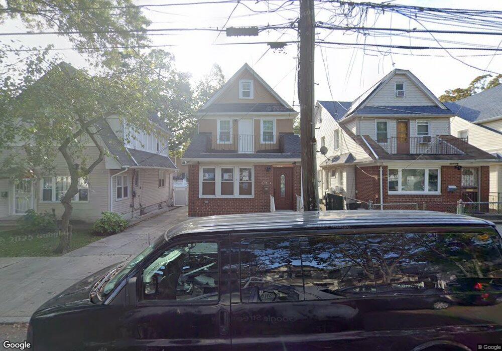 10928 175th St, Jamaica, NY 11433 - photo 1