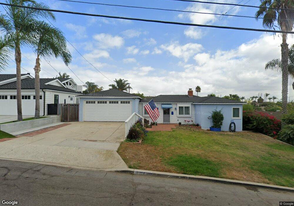 315 W Walnut Ave, El Segundo, CA 90245 - photo 1